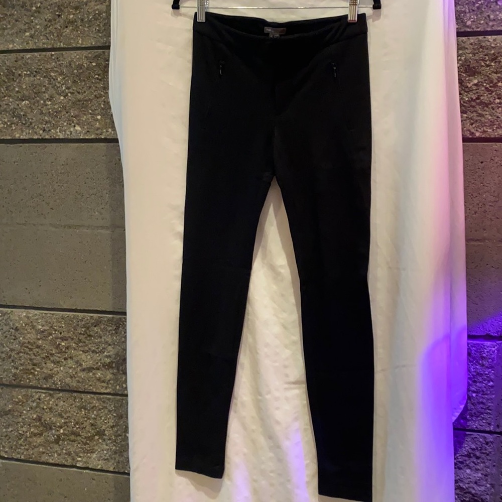 Vince dress pants, size 4 Excellent Condition